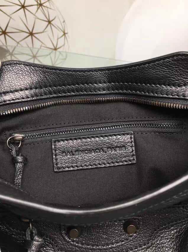 BALENCIAG巴黎世家 原單品質 經典代表作機車包 山羊皮黑錠款 可手提單肩斜跨  BL1040